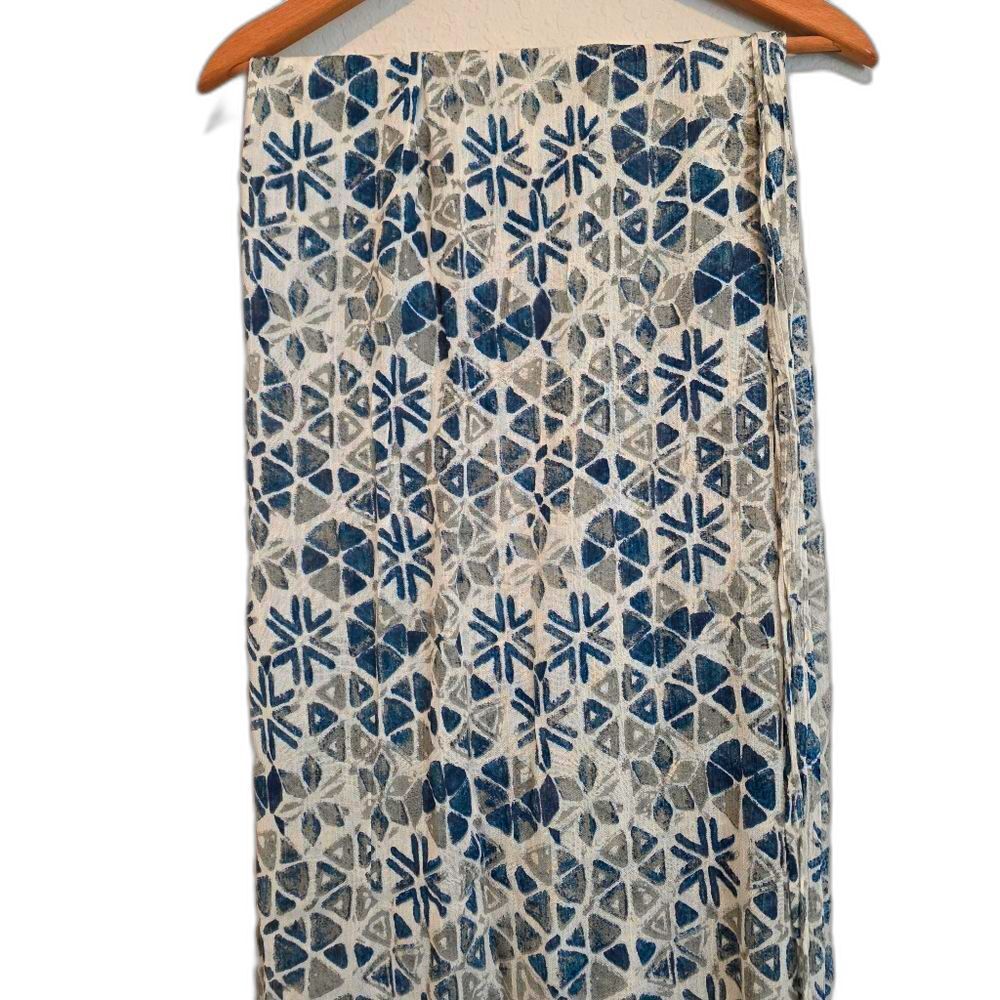 NWT VIVANTE by VSA Geometric Scarf / Wrap Coastal Beachy Resortwear Blue Green